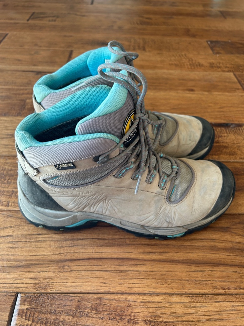 La Sportiva FC 4.0 GTX Waterproof Hiking Boots Tan Leather Womens Size 8.5